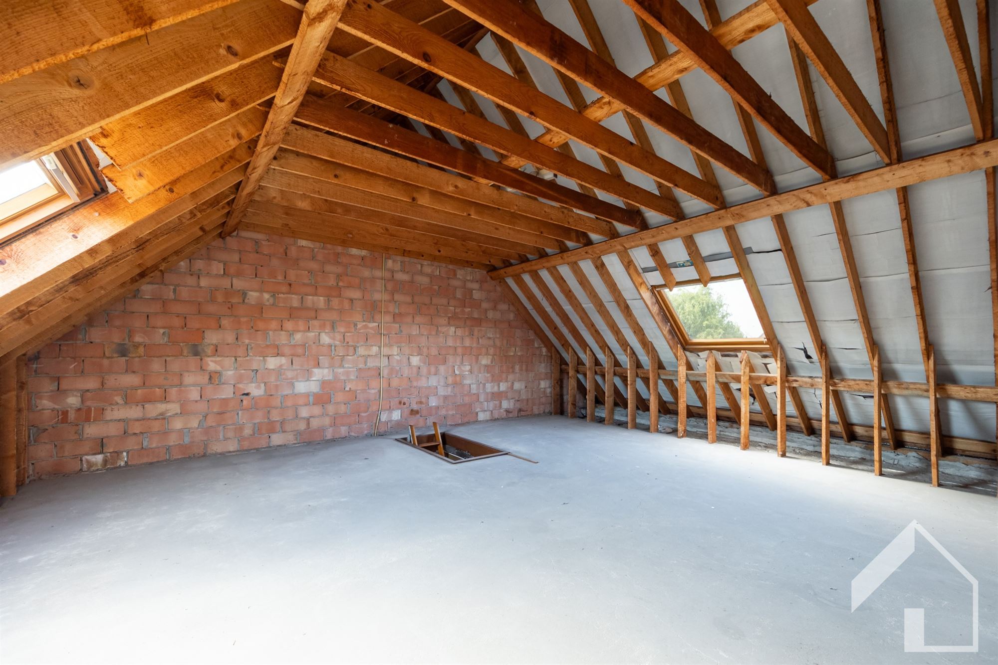 Te renoveren woning op toplocatie! foto 15