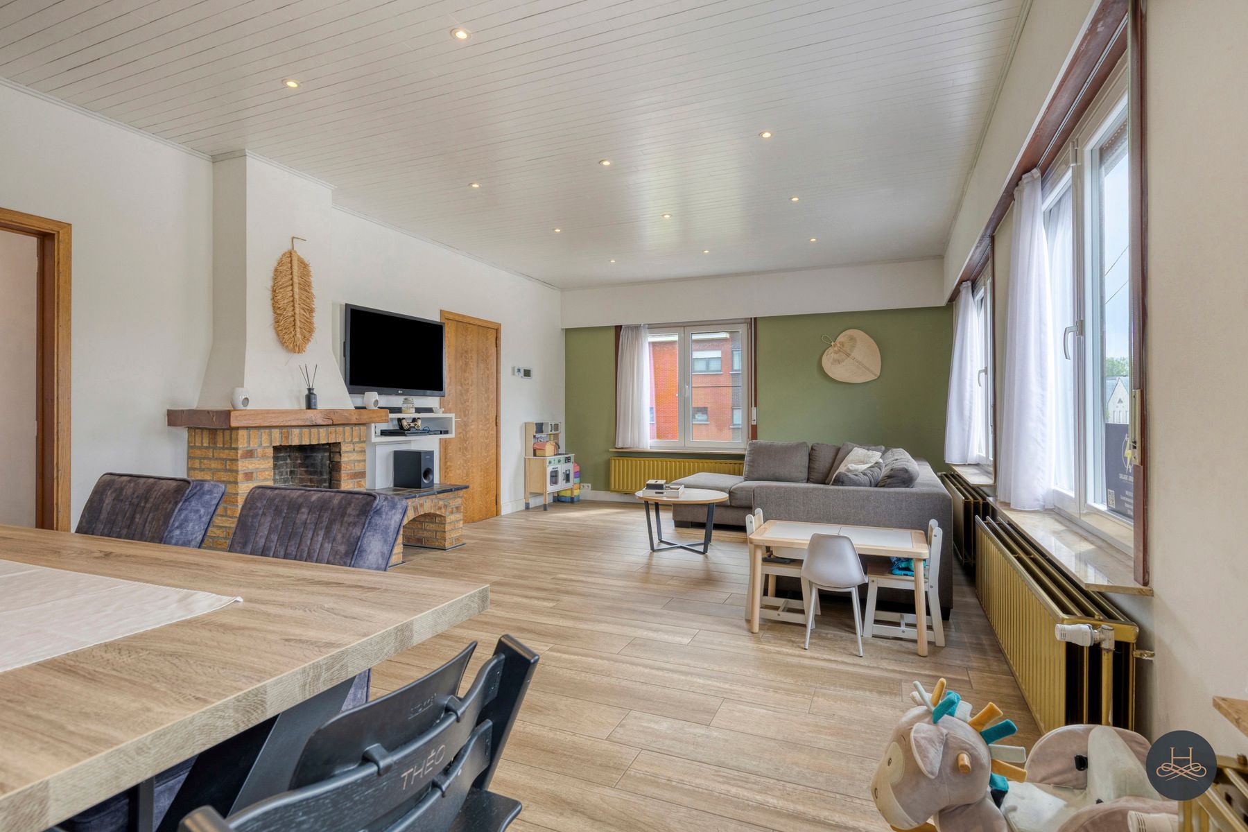 Gerenoveerde ruime woning op toplocatie met tuin foto 6