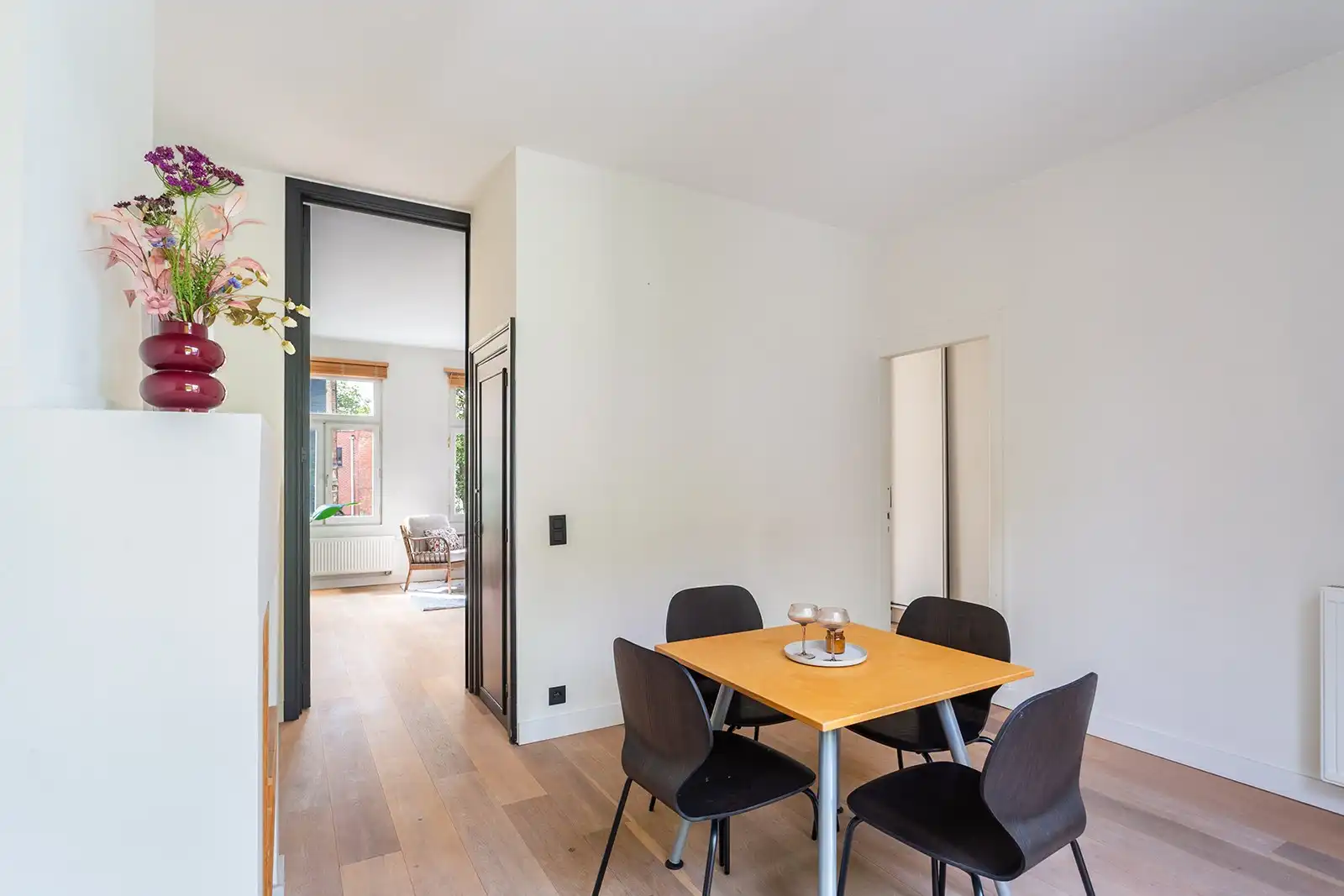 Duplex met terras in bruisende buurt foto 8