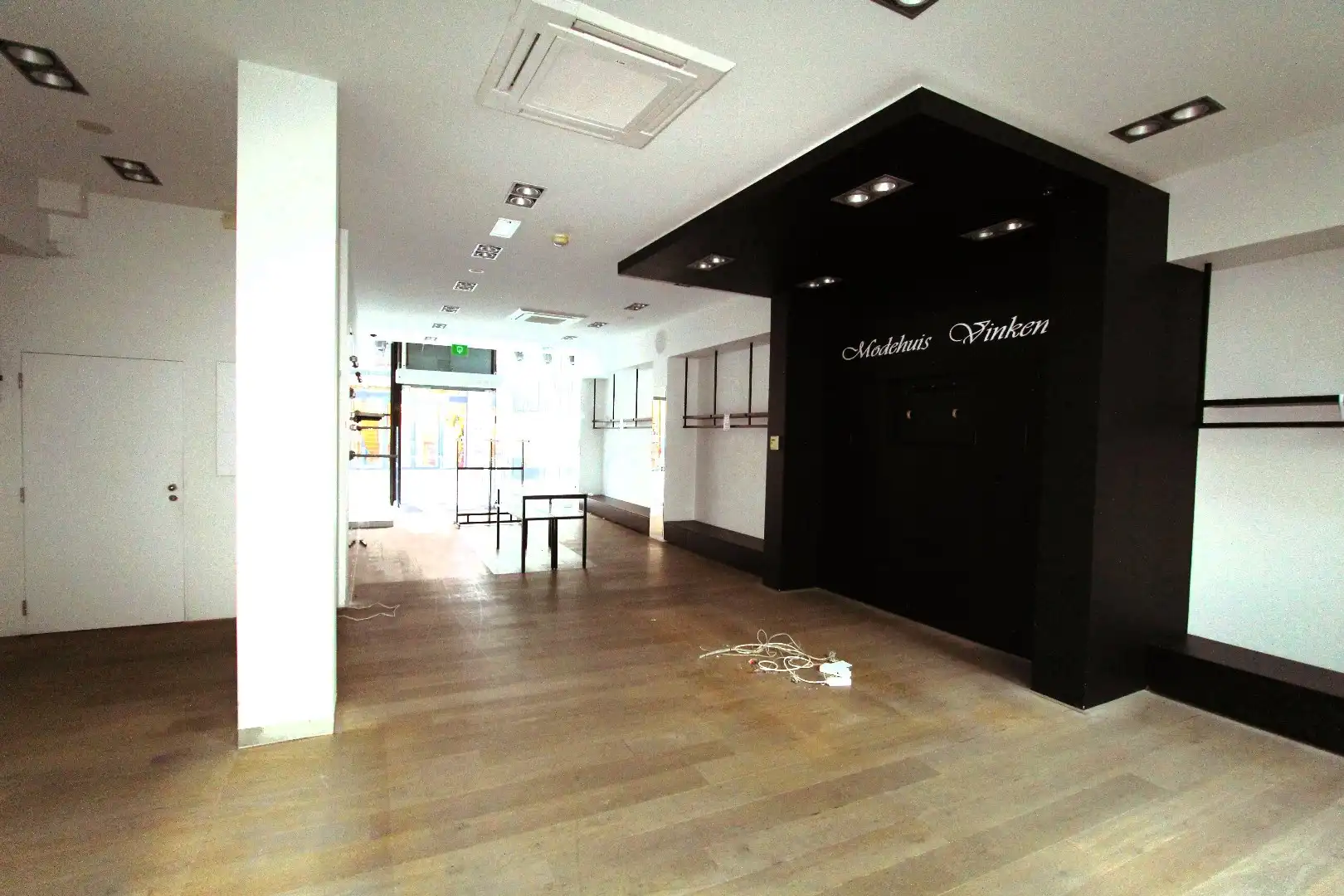 VOLLEDIG INSTAPKLAAR HANDELSPAND foto 3