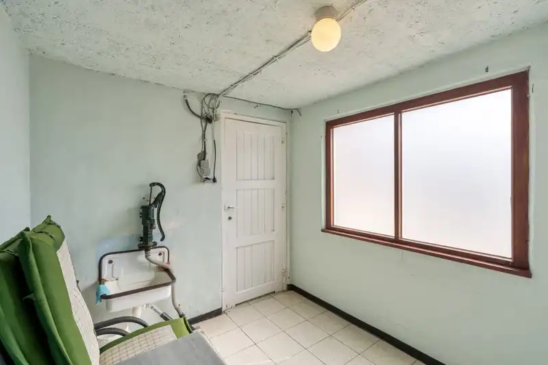 Verzorgde woning met onderhoudsvriendelijke tuin op 2are 55ca en gelegen in het centrum van Kortenaken foto 16