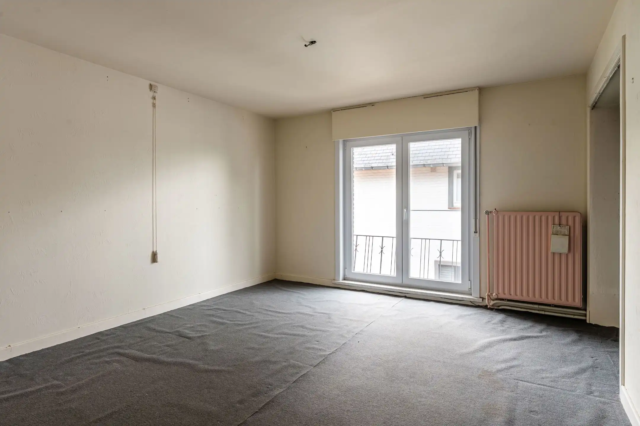 Te renoveren half open woning met veel potentieel!  foto 15