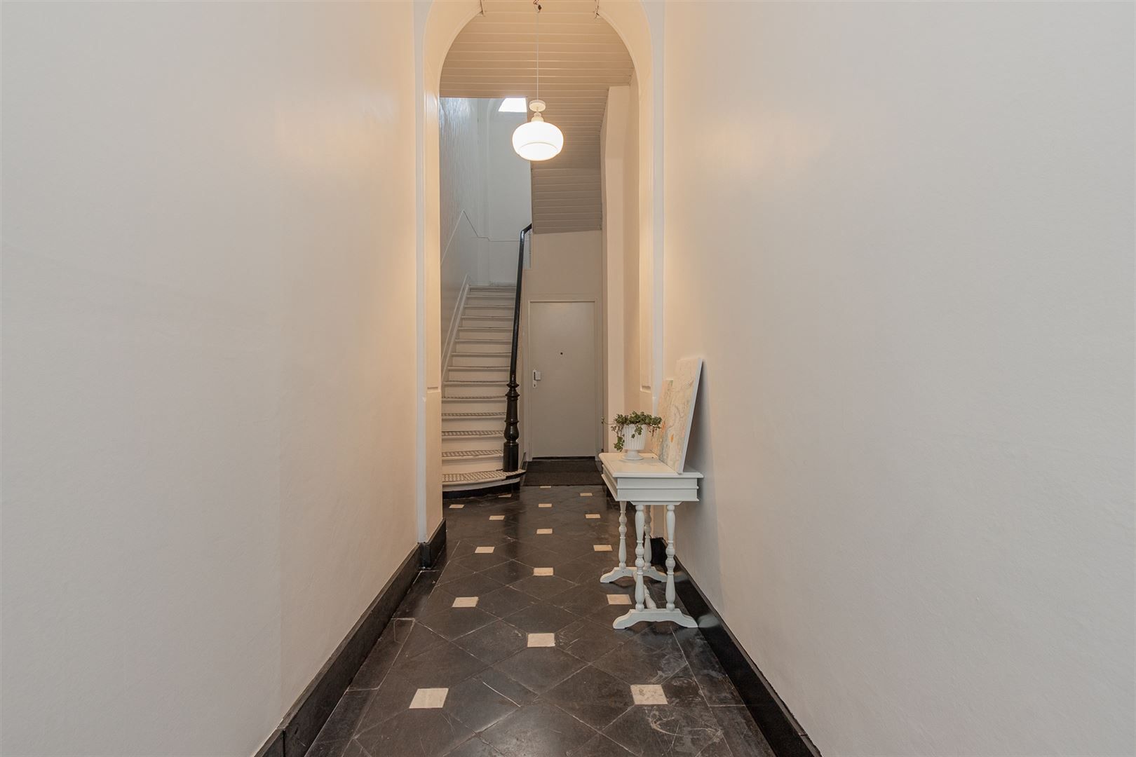 Opbrengsteigendom met 4 appartementen te Schaarbeek! foto 2