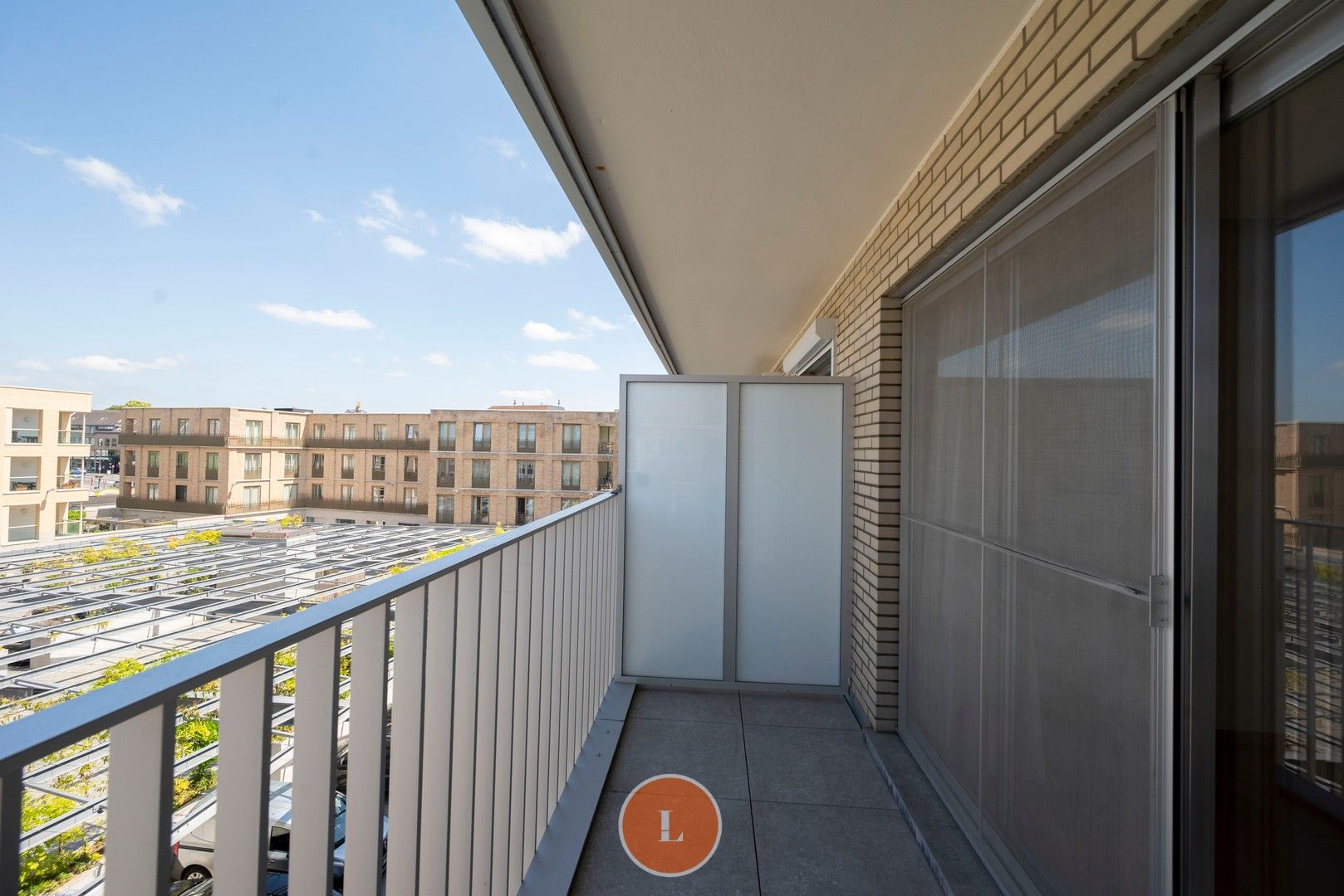 Instapklaar appartement met garage te koop in hartje Harelbeke foto 4