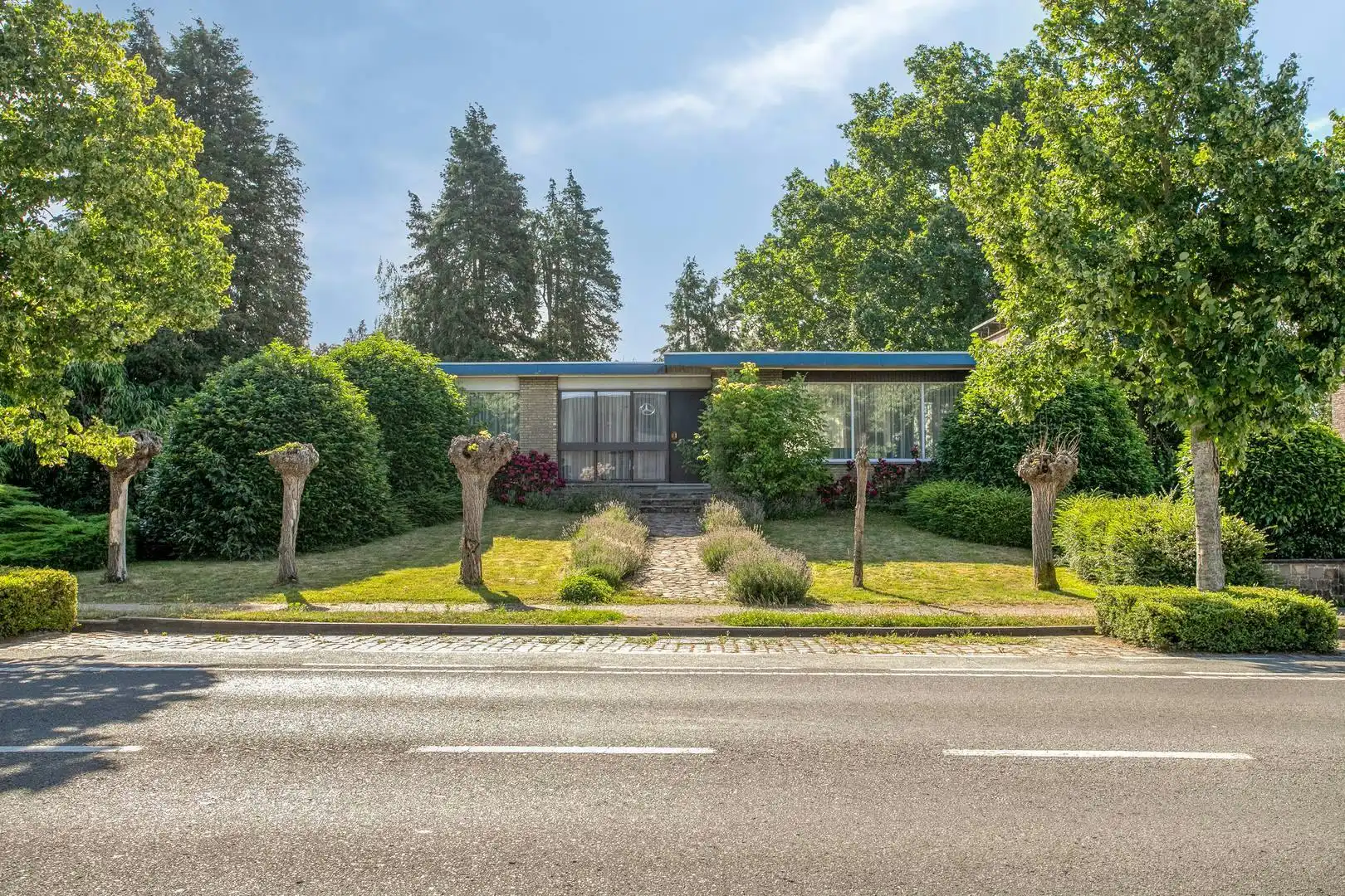 Unieke karakterwoning op 1.411 m² met tal van mogelijkheden foto 4