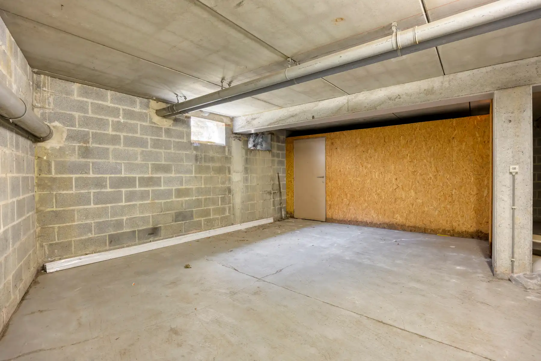 Ruim 2-slaapkamerappartement met terras en parking foto 15