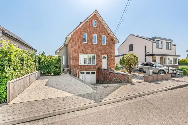 Stijlvolle, landelijke woning met 3 slaapkamers, garage en tuin foto 24