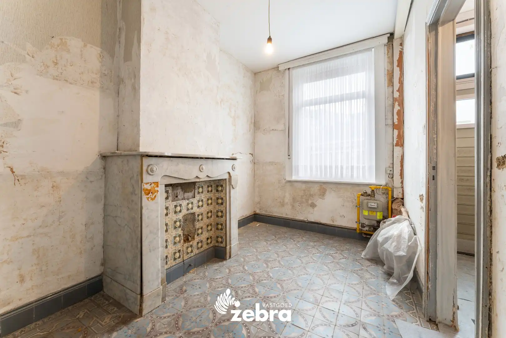 Te renoveren stadswoning te centrum Roeselare! foto 5