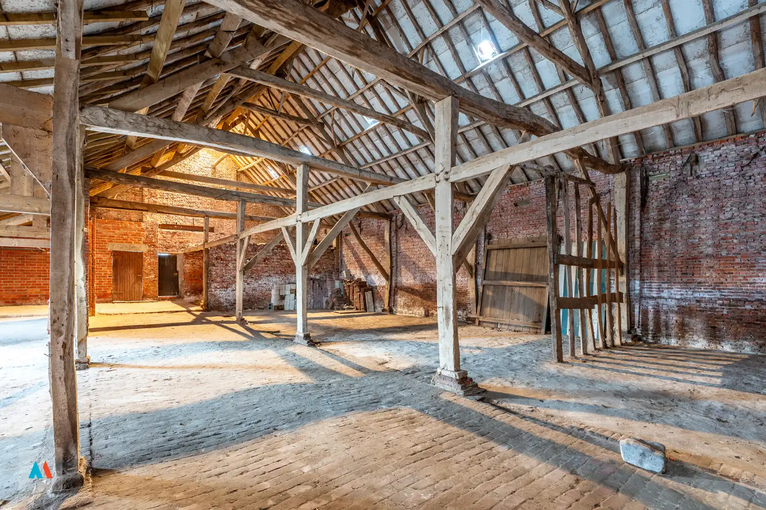 Hoeve met bijgebouwen in Loenhout foto 16