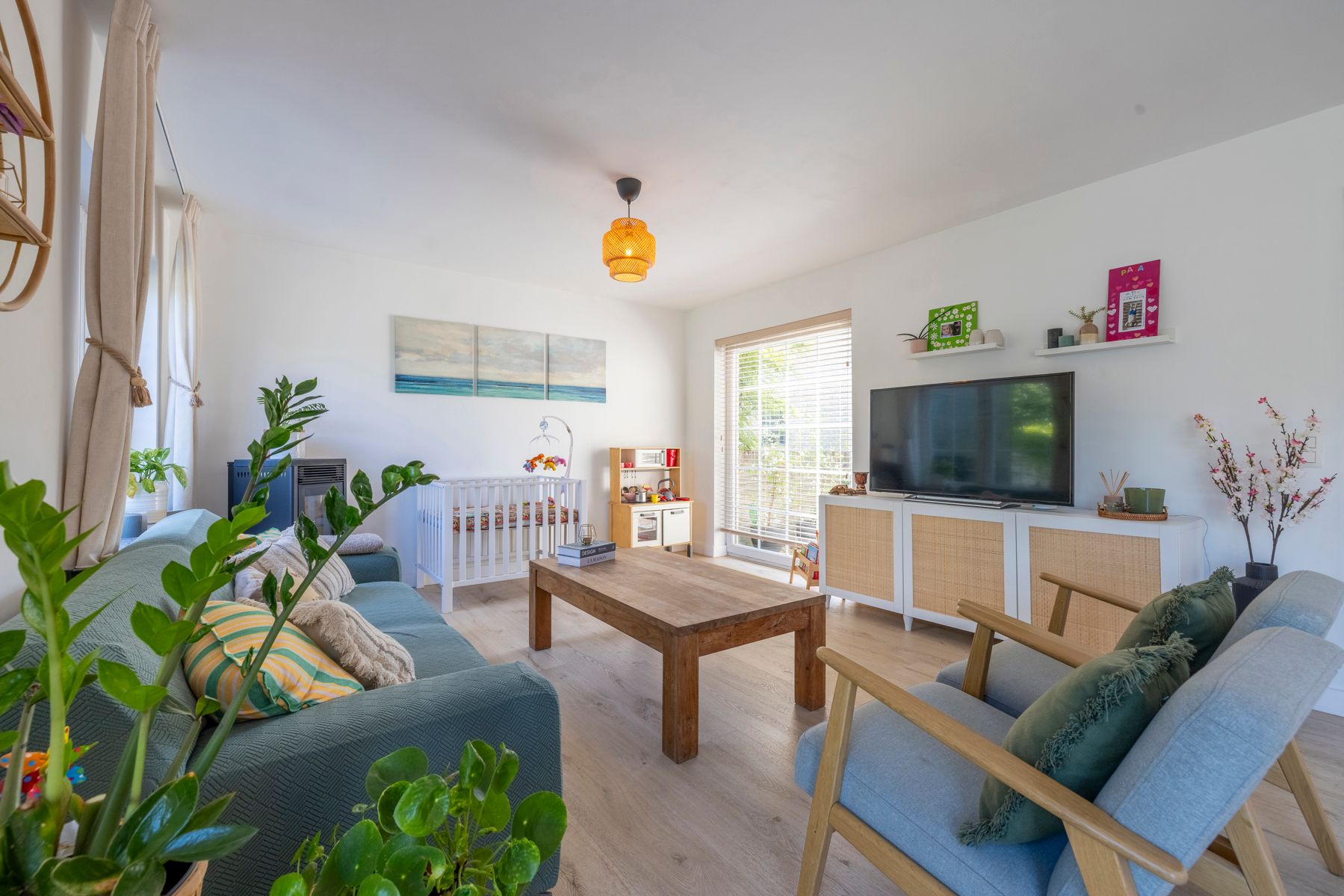 Woning met 3 slaapkamers, tuin en garage te koop! foto 7