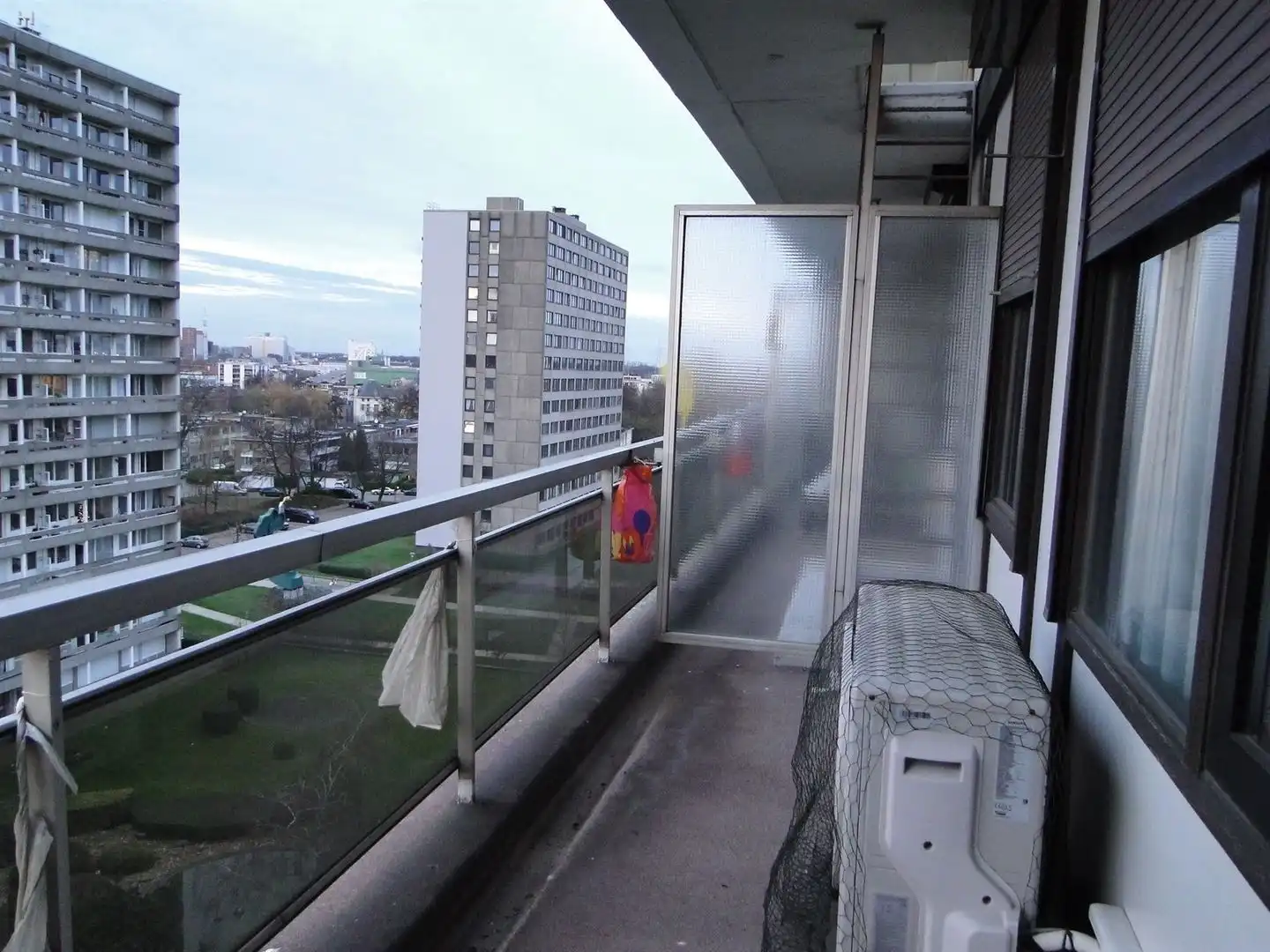 Appartement met 3 slaapkamers en terras (8°verdieping A) foto 9