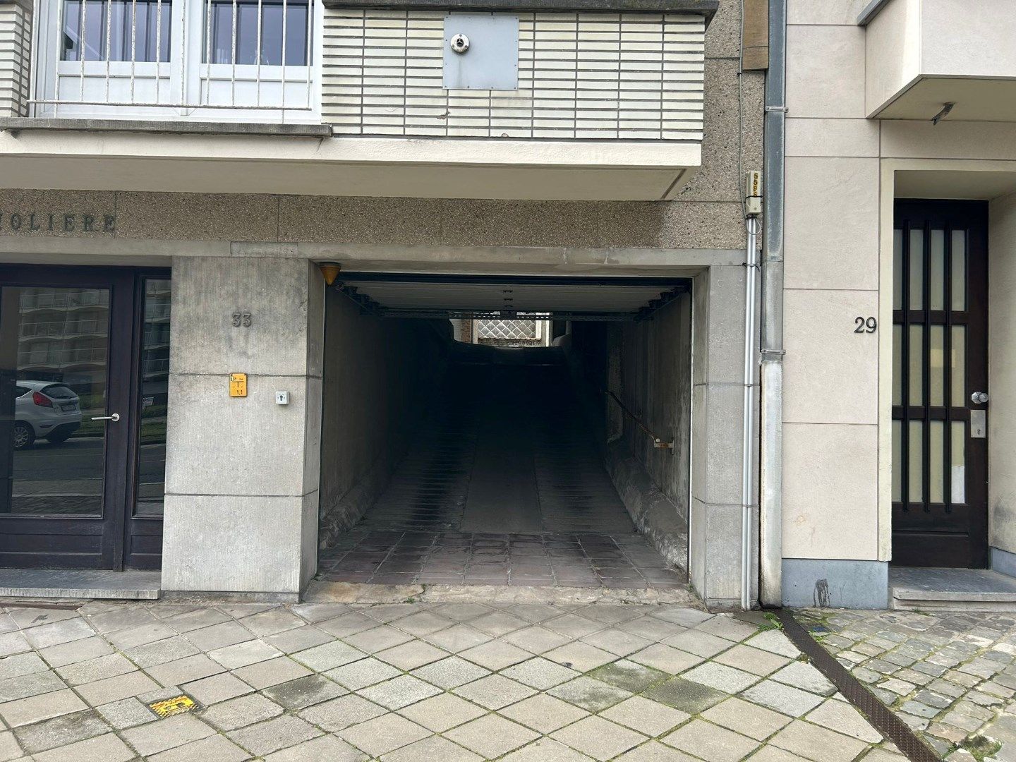 Garagebox vlakbij Zeedijk foto 7