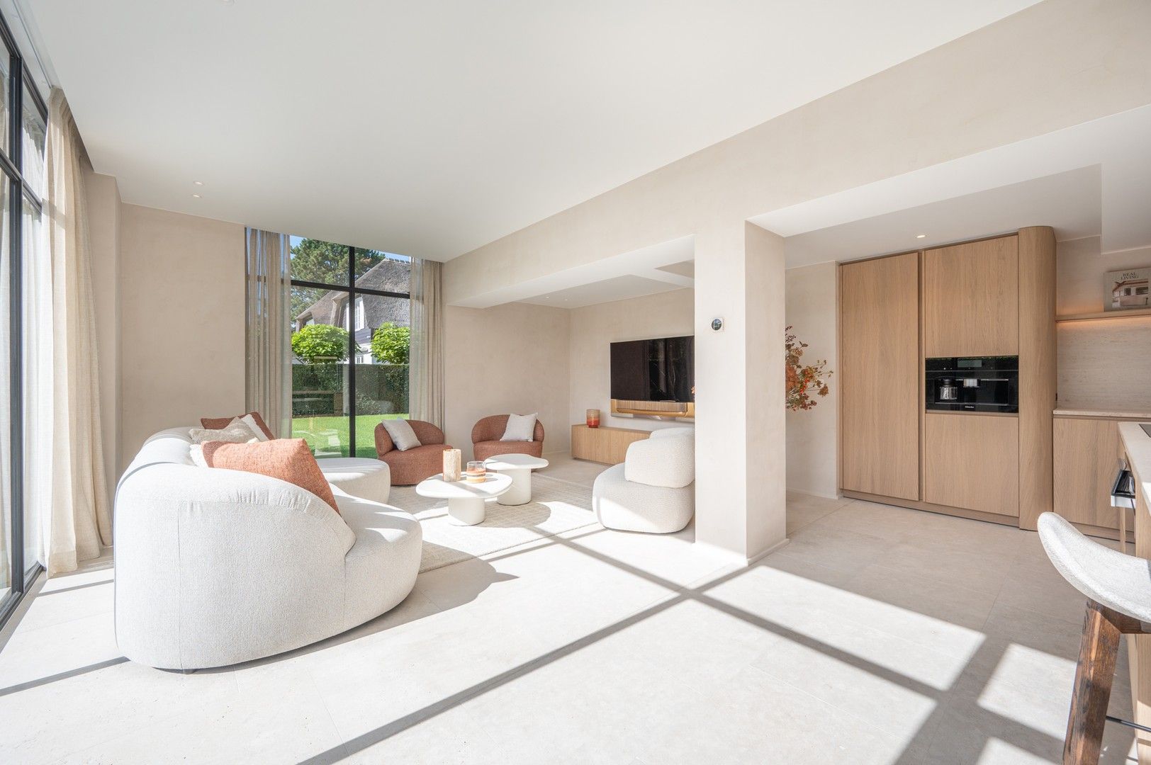 Aan de rand van het Zoute, vlakbij de Royal Zoute Golf Club: charmante villa in typische Zoute-stijl. foto 4