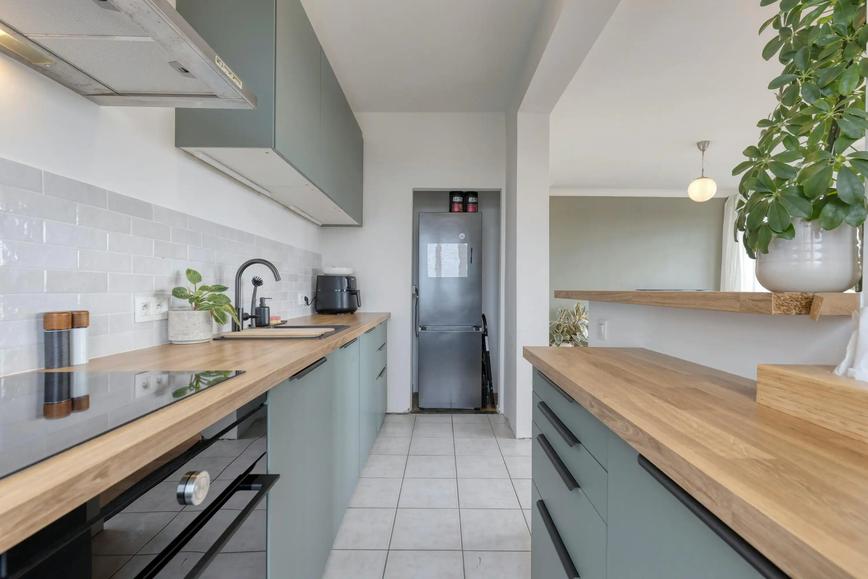  Appartement met 2 slaapkamers, terras en parking te koop in Antwerpen foto 10