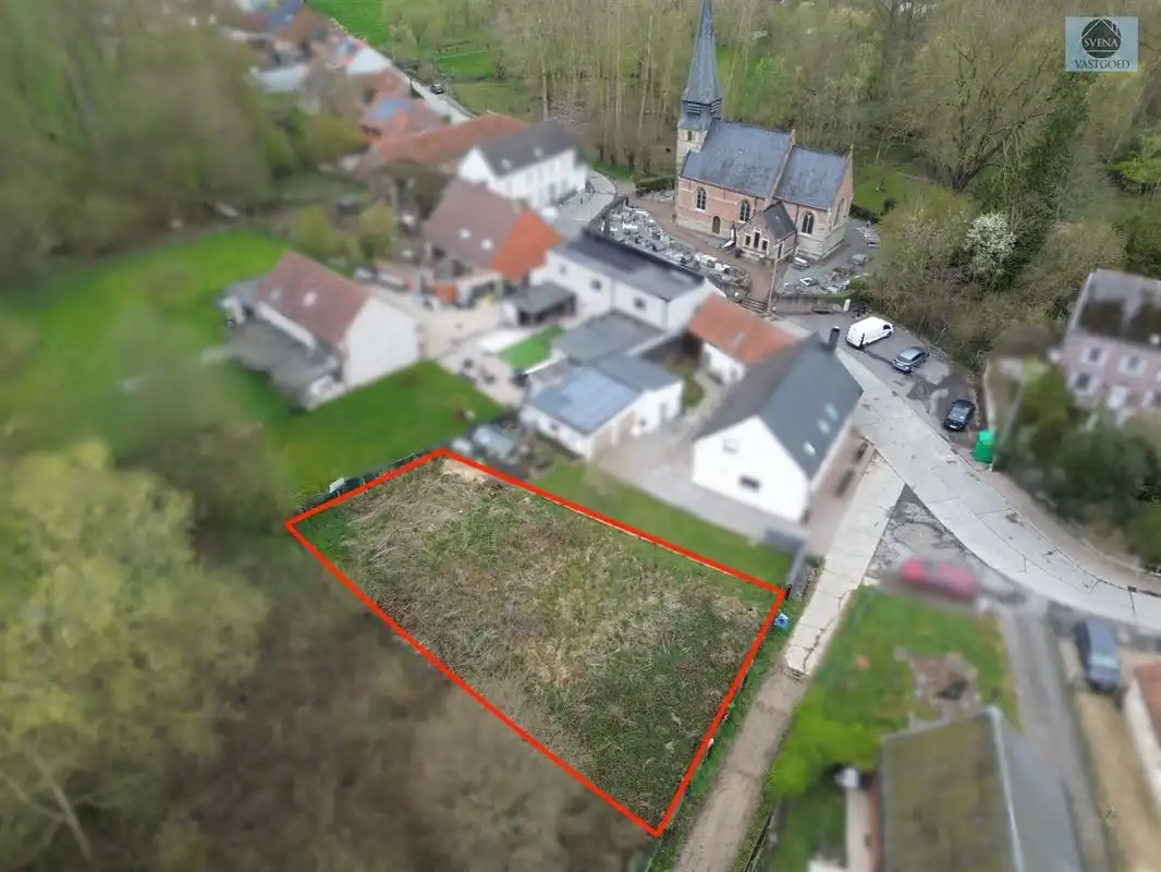 RUSTIG GELEGEN GROND VOOR OB foto 2