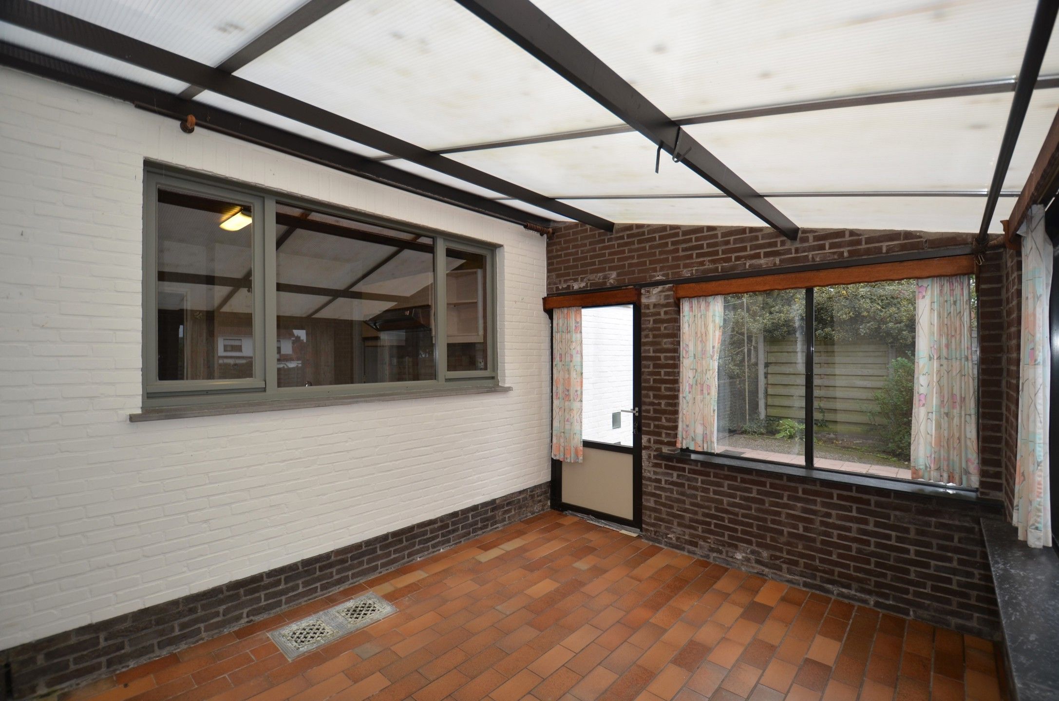Te renoveren woning op rustige locatie foto 10