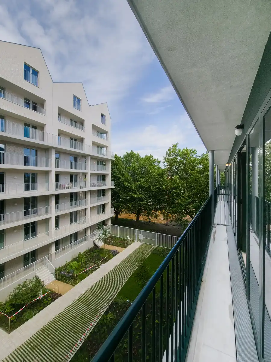 Lichtrijk nieuwbouwappartement met 2k en terras foto 3