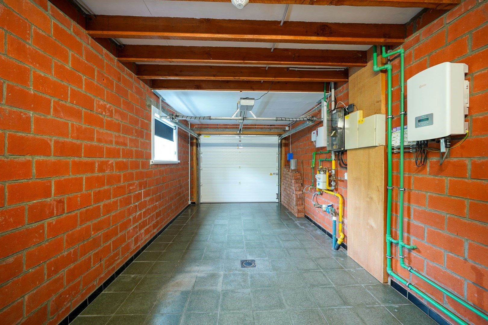 Instapklare laagbouwvilla met 305 m² woonoppervlakte en prachtig aangelegde tuin foto 29