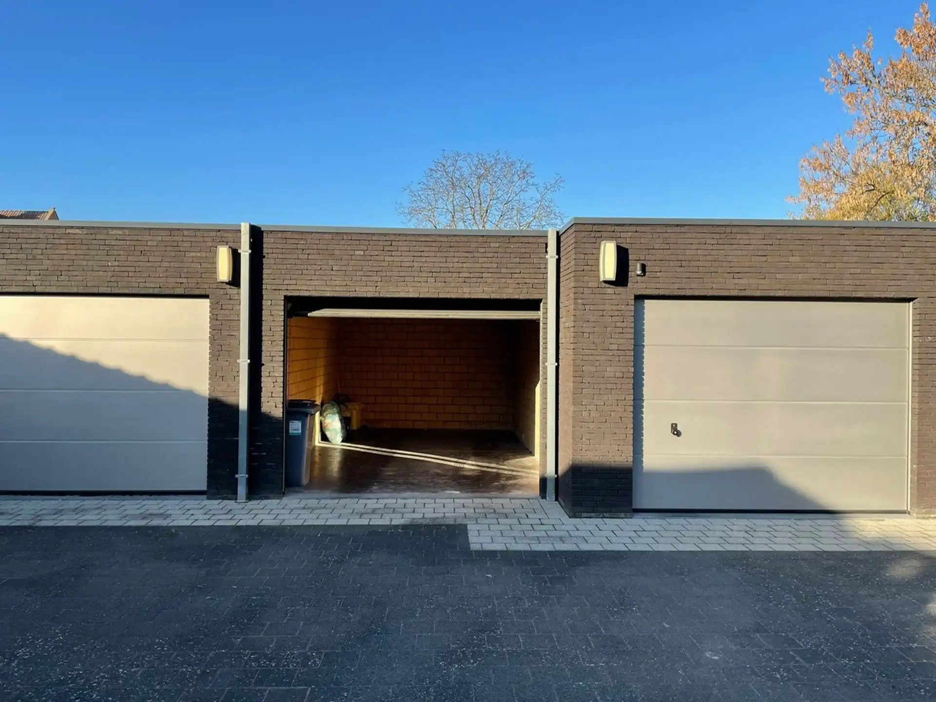 App met 2 slpk en garage foto 11
