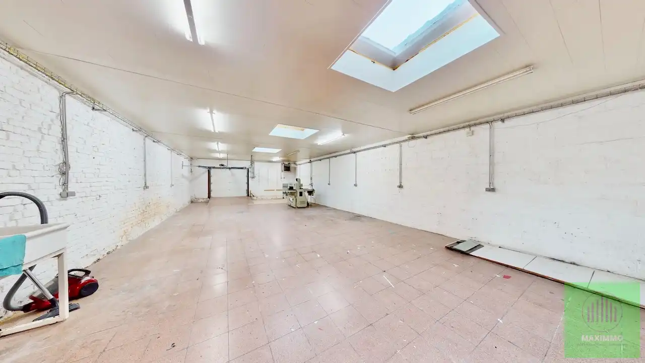 TE KOOP: Handelspand met magazijn én mogelijkheid tot woonst in hartje Lauwe! foto 5