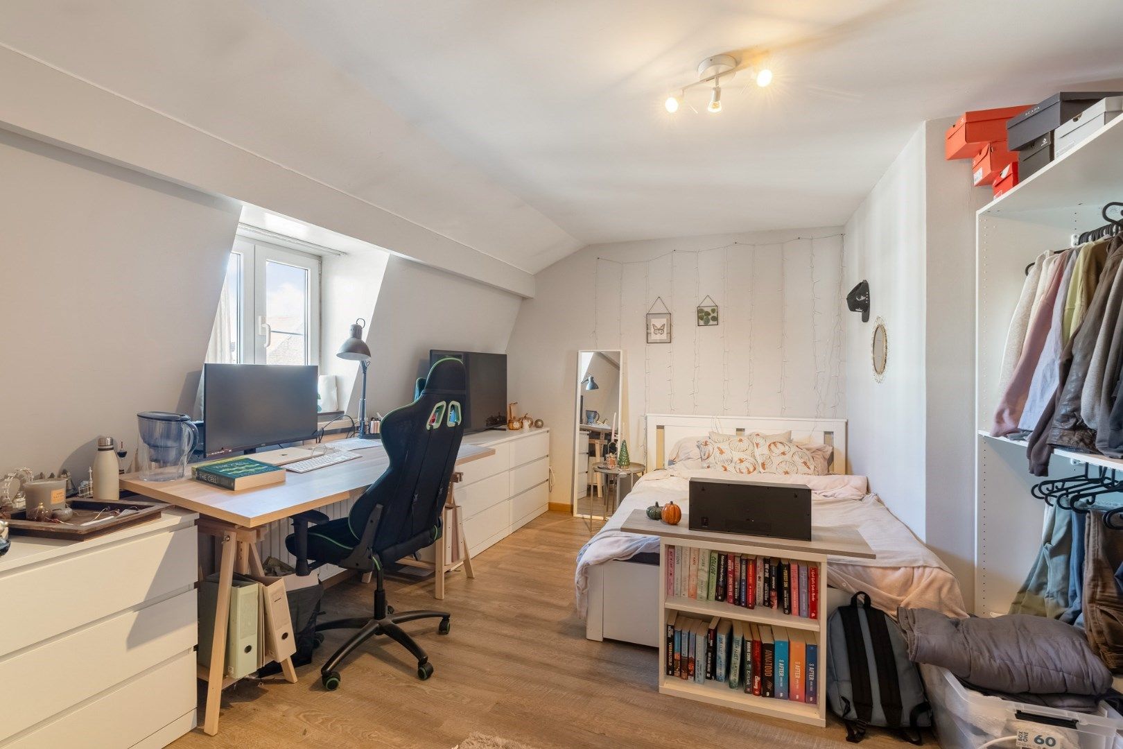 Duplexappartement (189 m²) met overdekt terras en garage in een statige herenwoning in het centrum van Hoeselt foto 16