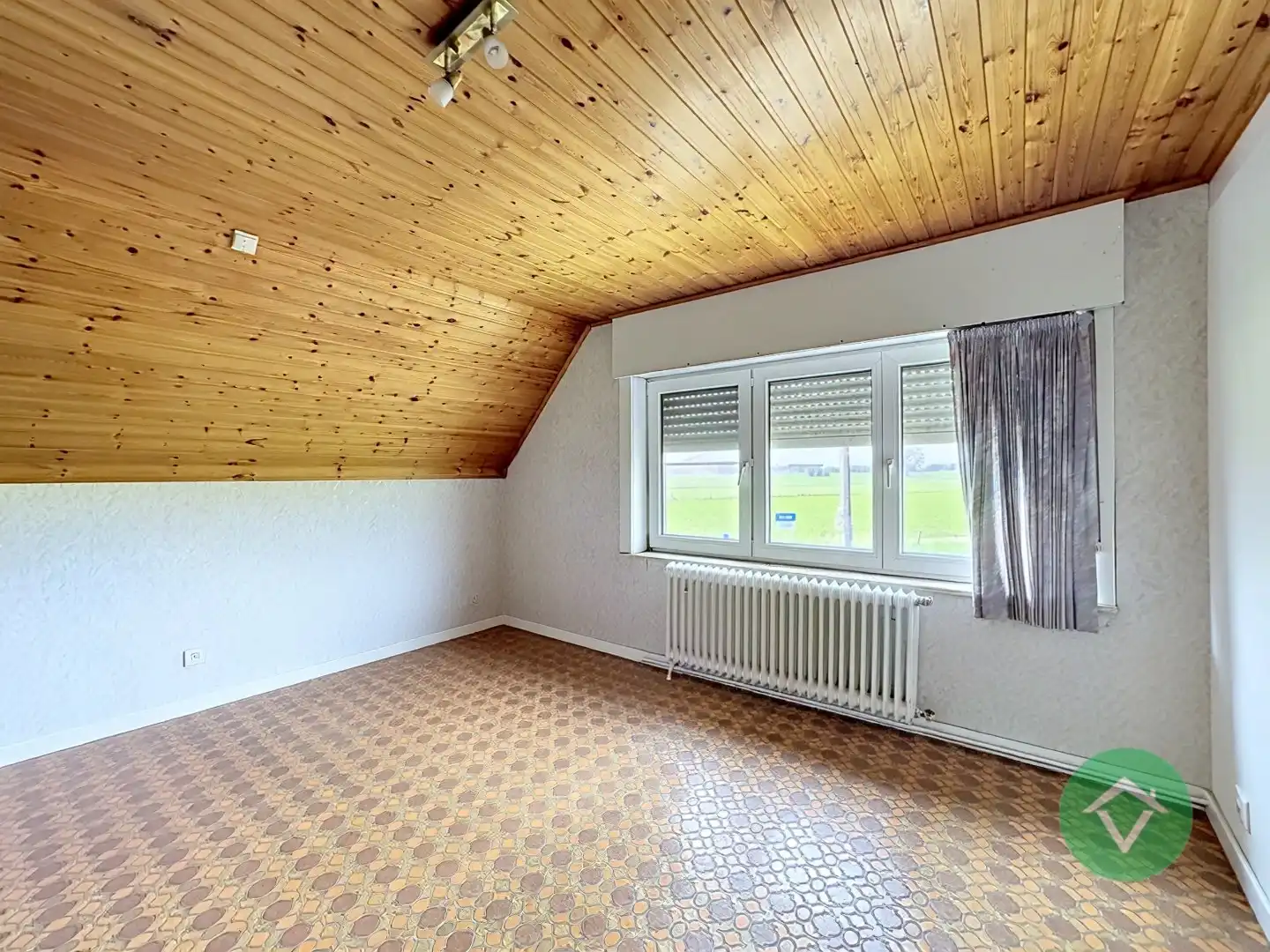 Woning met tal van mogelijkheden op ruim perceel (562m²) te Aartrijke foto 12
