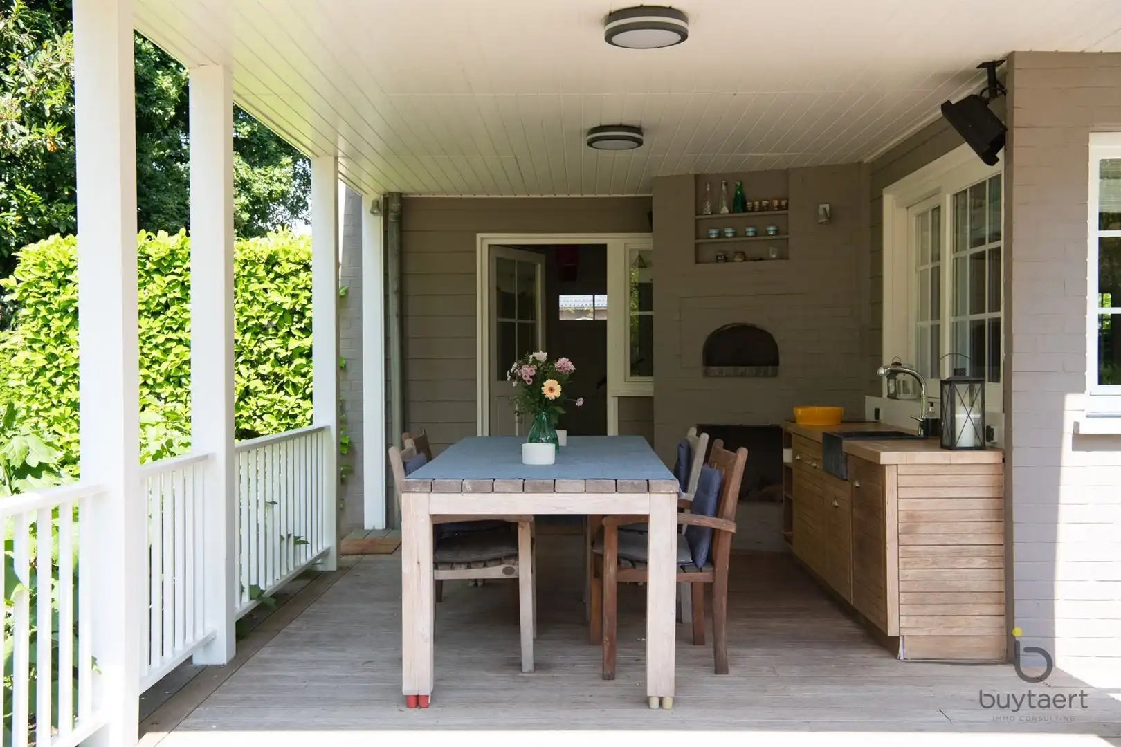 Knappe long island karakter villa in een heel fijne omgeving te Halle-Zoersel! foto 16