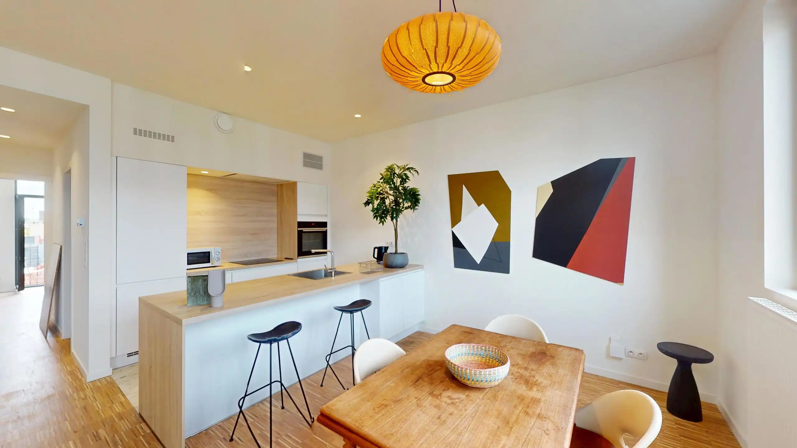 ANTWERPEN CENTRUM - Gemeubeld Eén slaapkamer appartement met terras foto 2