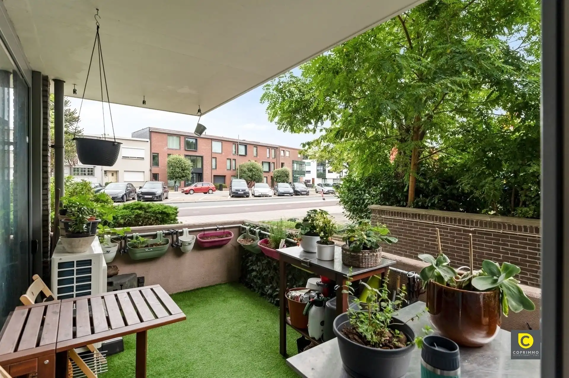 Gelijkvloers app. 190 m² met  4 slk foto 5