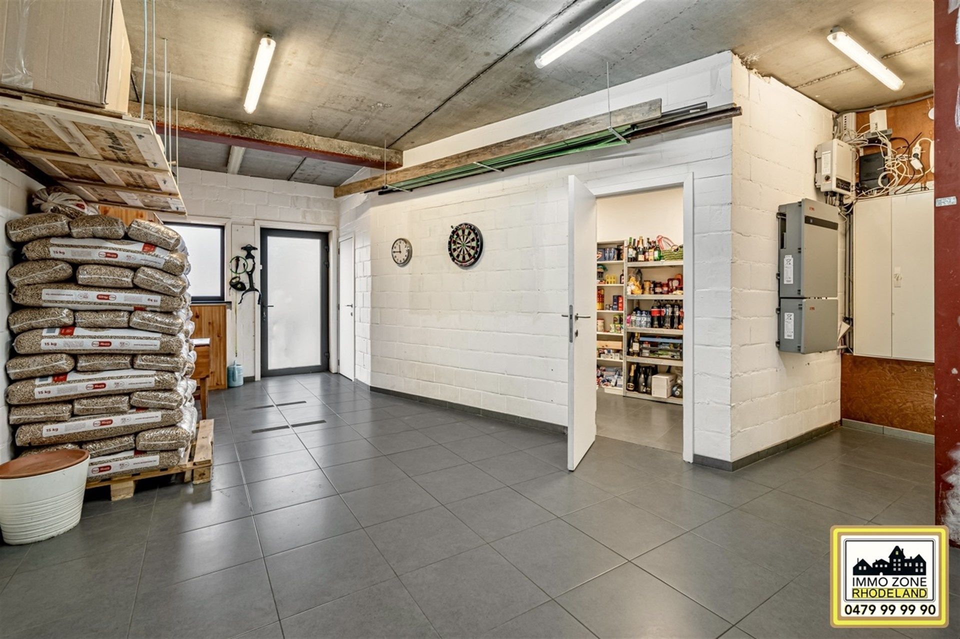 Knappe moderne woning met 3 slpks, garage en tuin foto 7