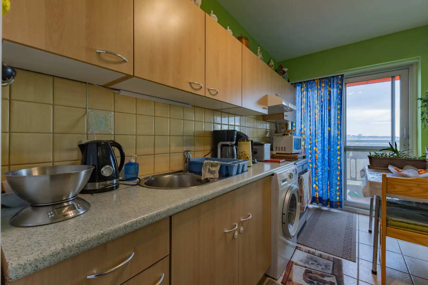 Goed gelegen appartement met twee slaapkamers foto 10