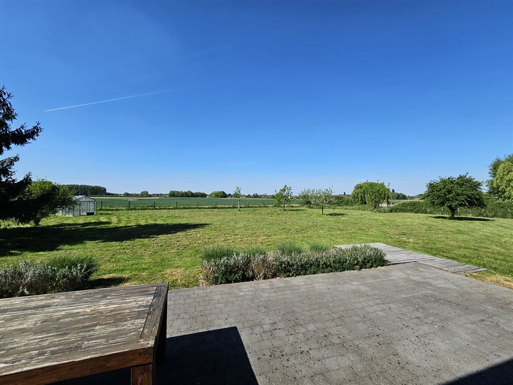 huis met prachtig uitzicht foto 8