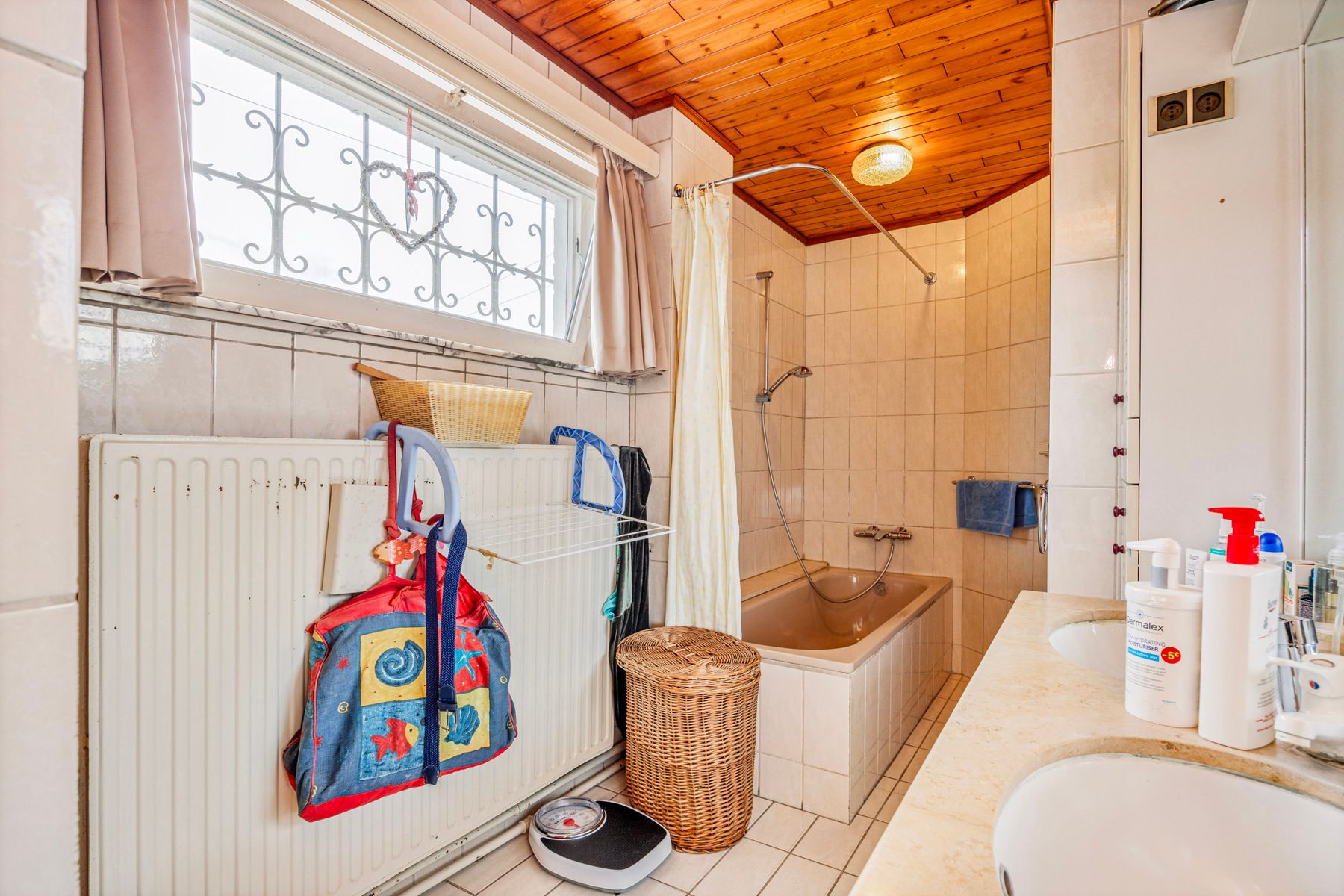 WONING MET 9 KAMERS en 9 BADKAMERS foto 11