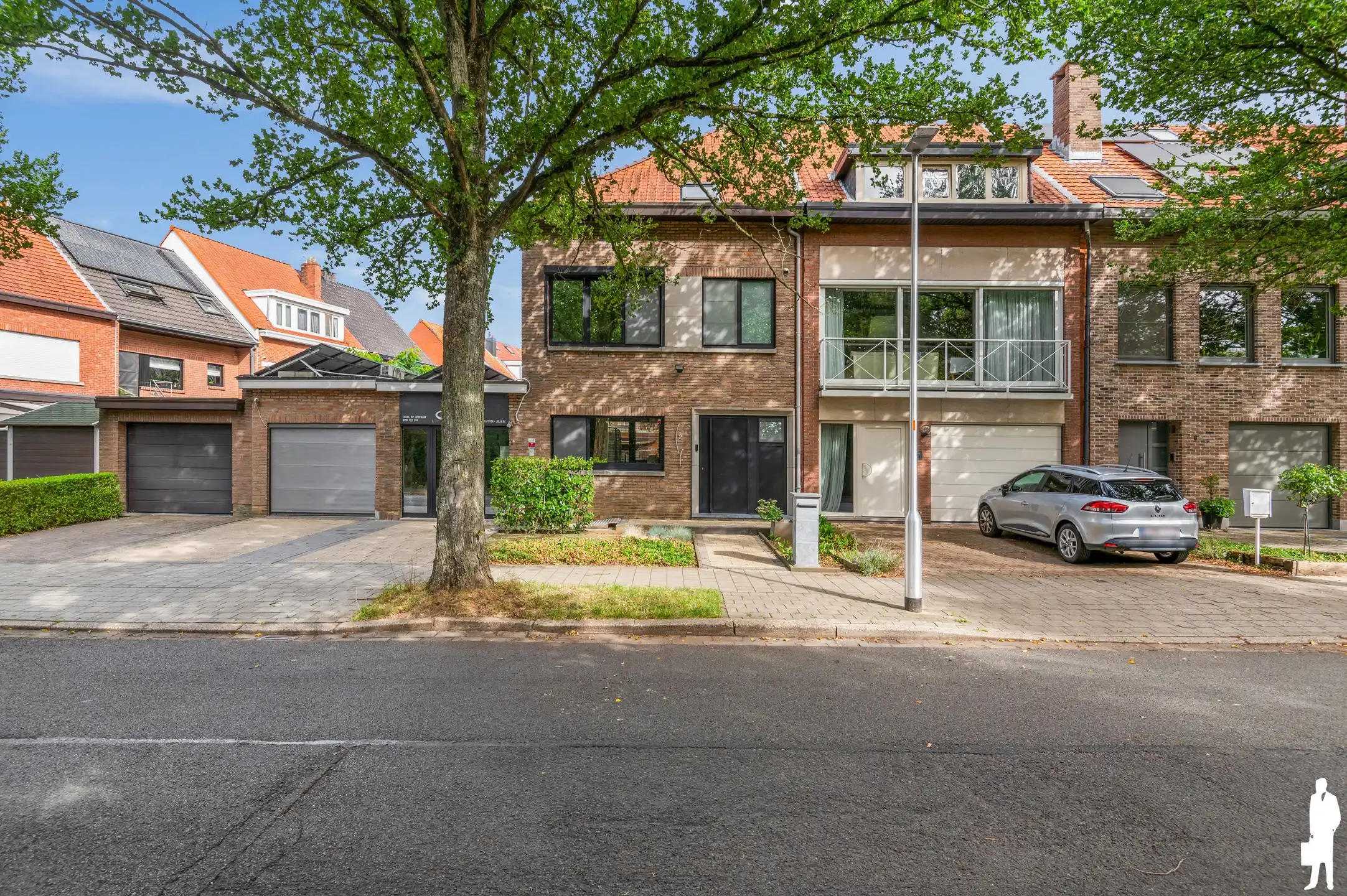 Gezinswoning met 3 slaapkamers, polyvalente ruimte en garage foto 2