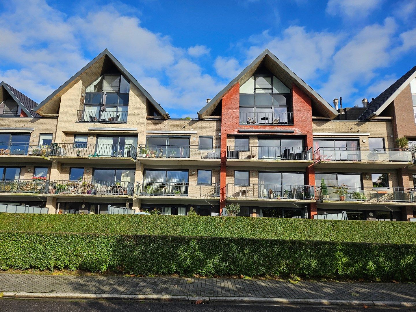 Energiezuinig en recent gelijkvloers appartement met groot zonneterras/tuintje en twee slaapkamers nabij de Damse Vaart foto 12