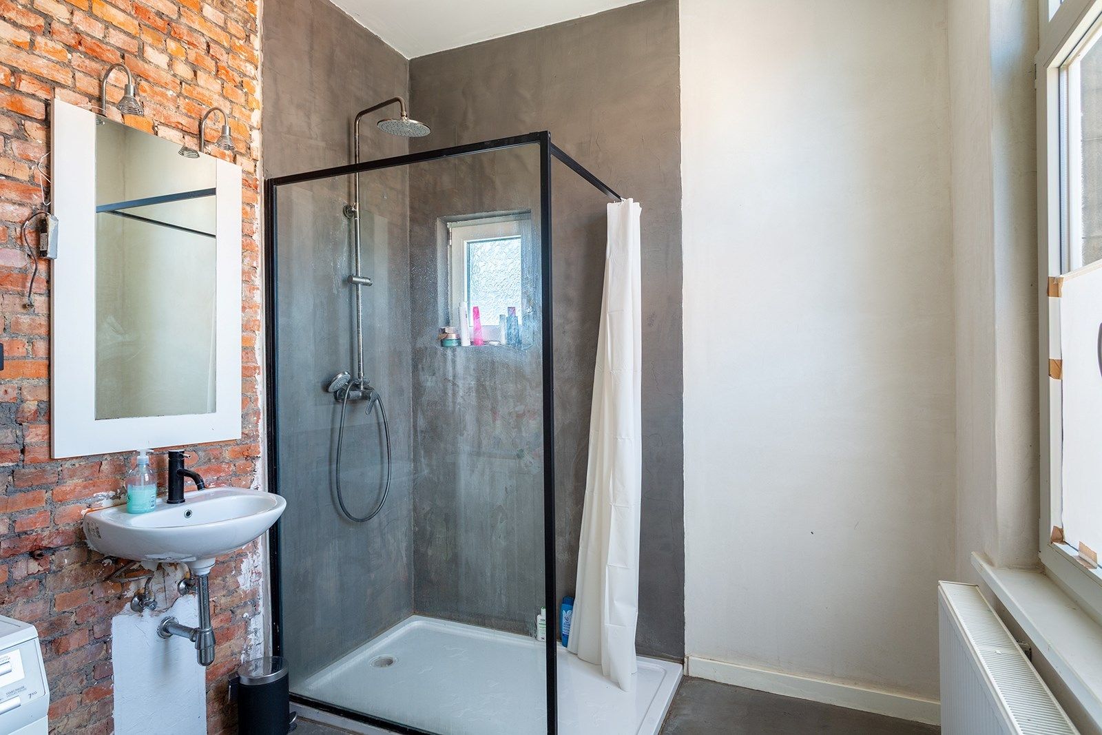 Charmant duplex appartement in authentiek gebouw foto 14