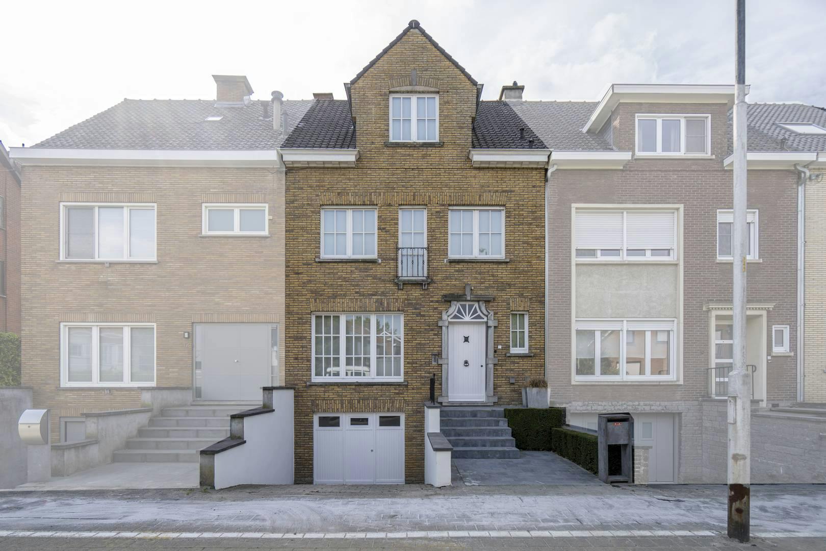 Gezellig instapklaar huis te koop te Kortrijk!  foto 2