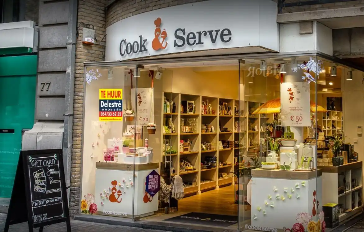 INSTAPKLAAR GELIJKVLOERS OOSTENDE foto {{pictureIndex}}