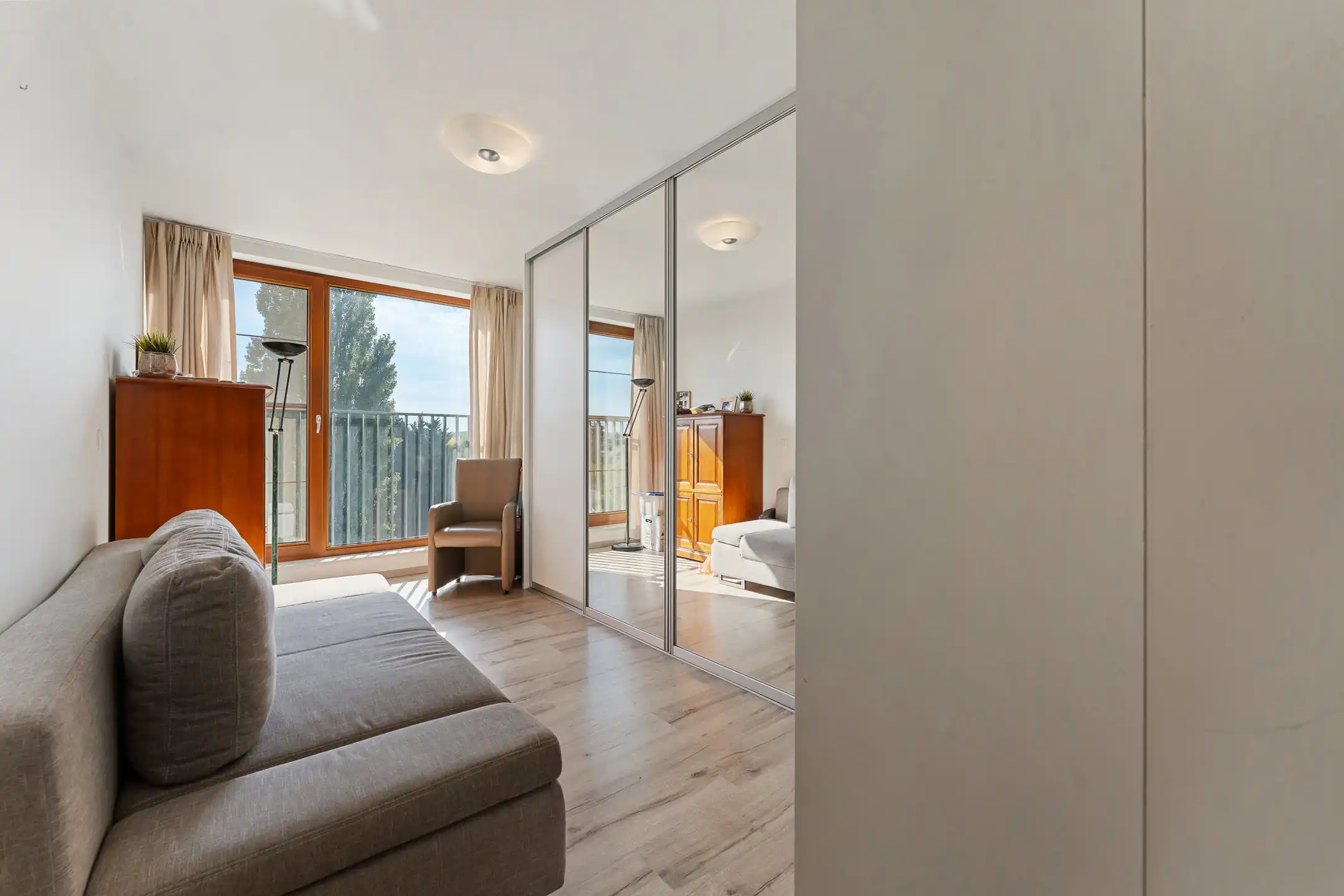 Penthouse met zonnig dakterras in hartje Bilzen foto 23