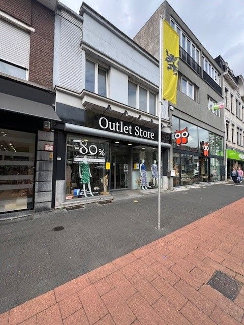 INVESTERINGSEIGENDOM CENTRUM MORTSEL foto {{pictureIndex}}