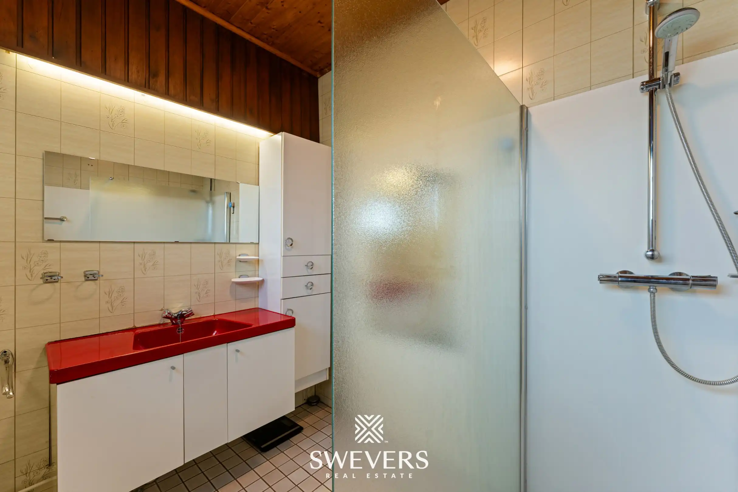 Knusse, te moderniseren woning met 3slpk op 7a61 te Heusden-Zolder foto 17