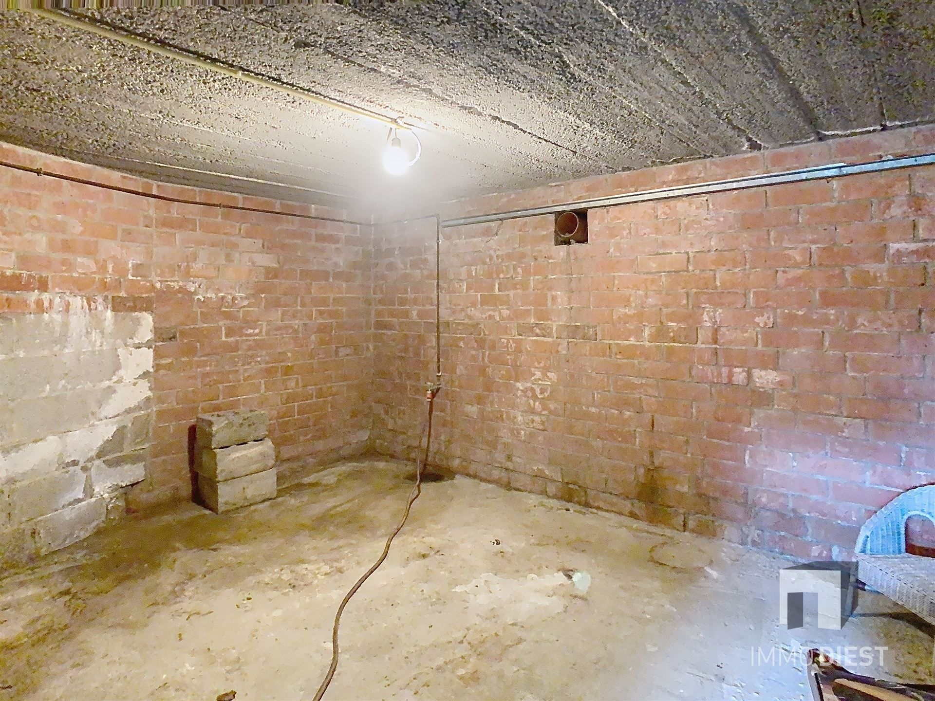 Op te frissen splitlevelwoning met karakter, ruimte en een prachtige tuin op toplocatie! foto 29