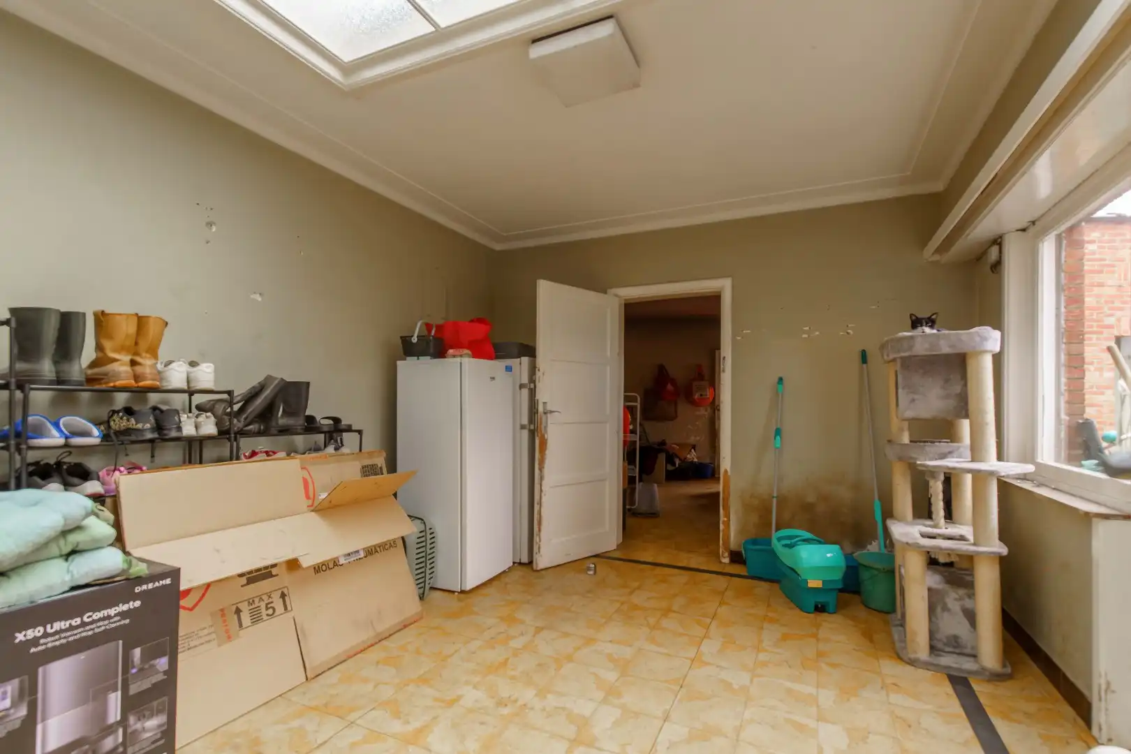 Ruime woning met vier slaapkamers en grote tuin foto 14