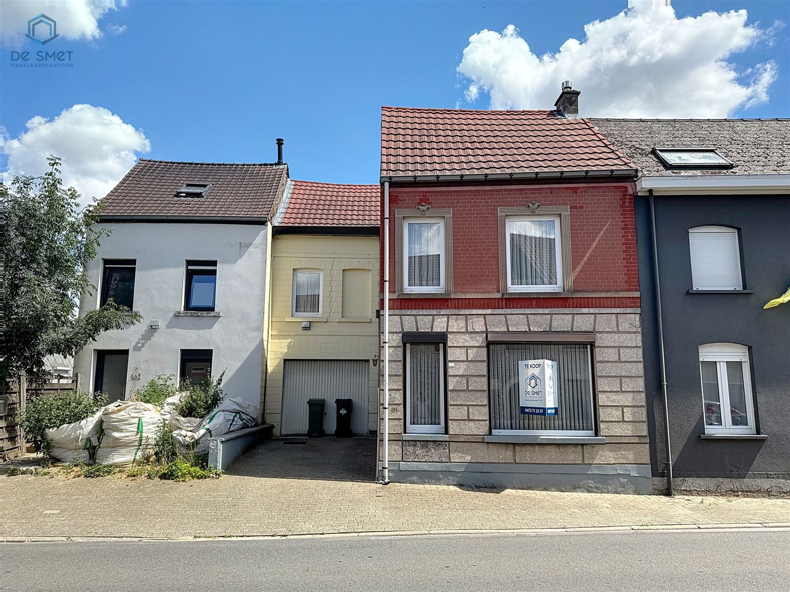 Hoofdfoto van de publicatie: Opportuniteit! Te renoveren woning met 2 slaapkamers, garage én koertje aan de stadsrand van Geraardsbergen