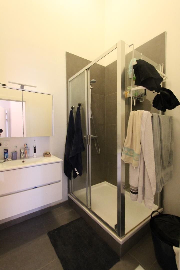 Ruime woning met prachtige patio en autostaanplaats  foto 4