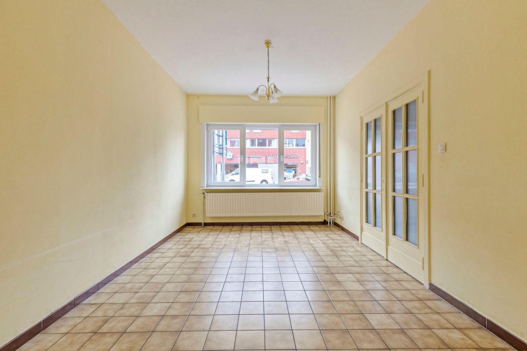 Centraal gelegen rijwoning met 4 slaapkamers foto 3