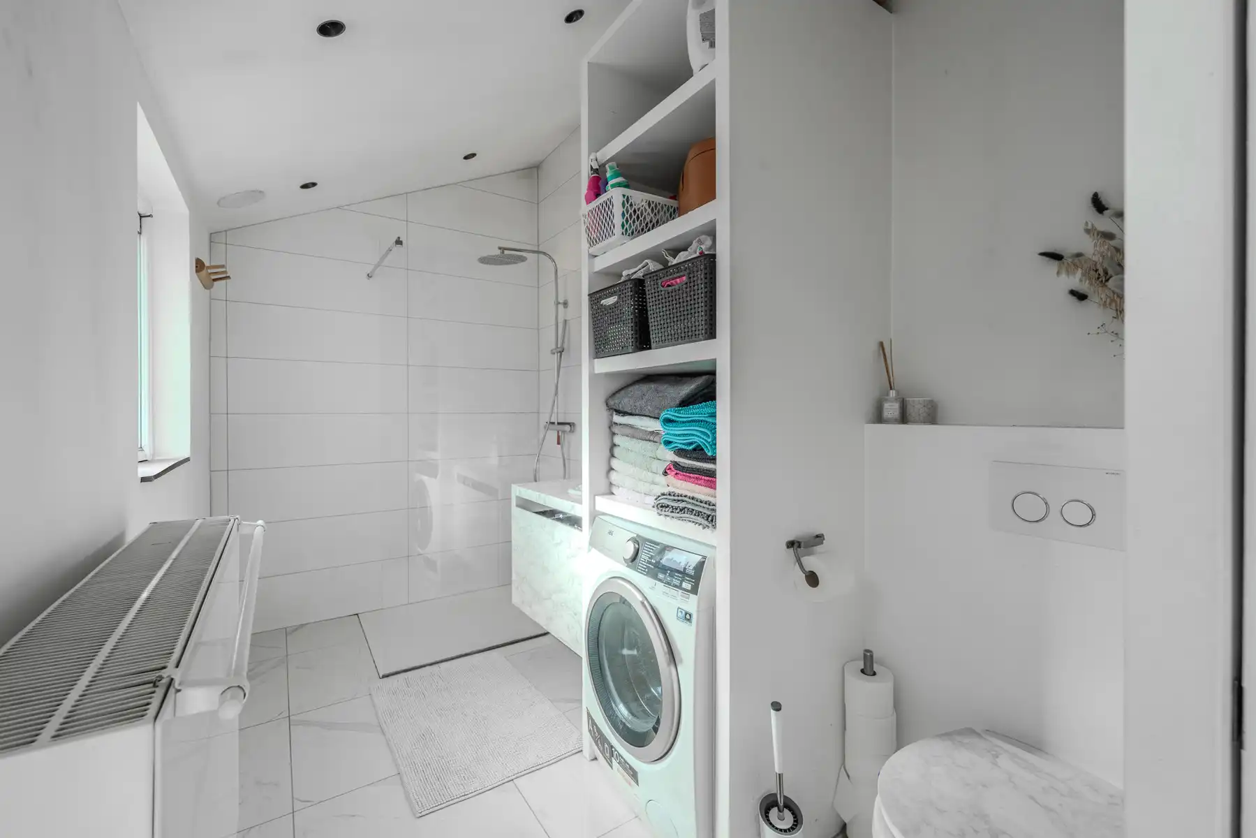 Instapklare, trendy rijwoning op leuke locatie in Oostende. foto 6