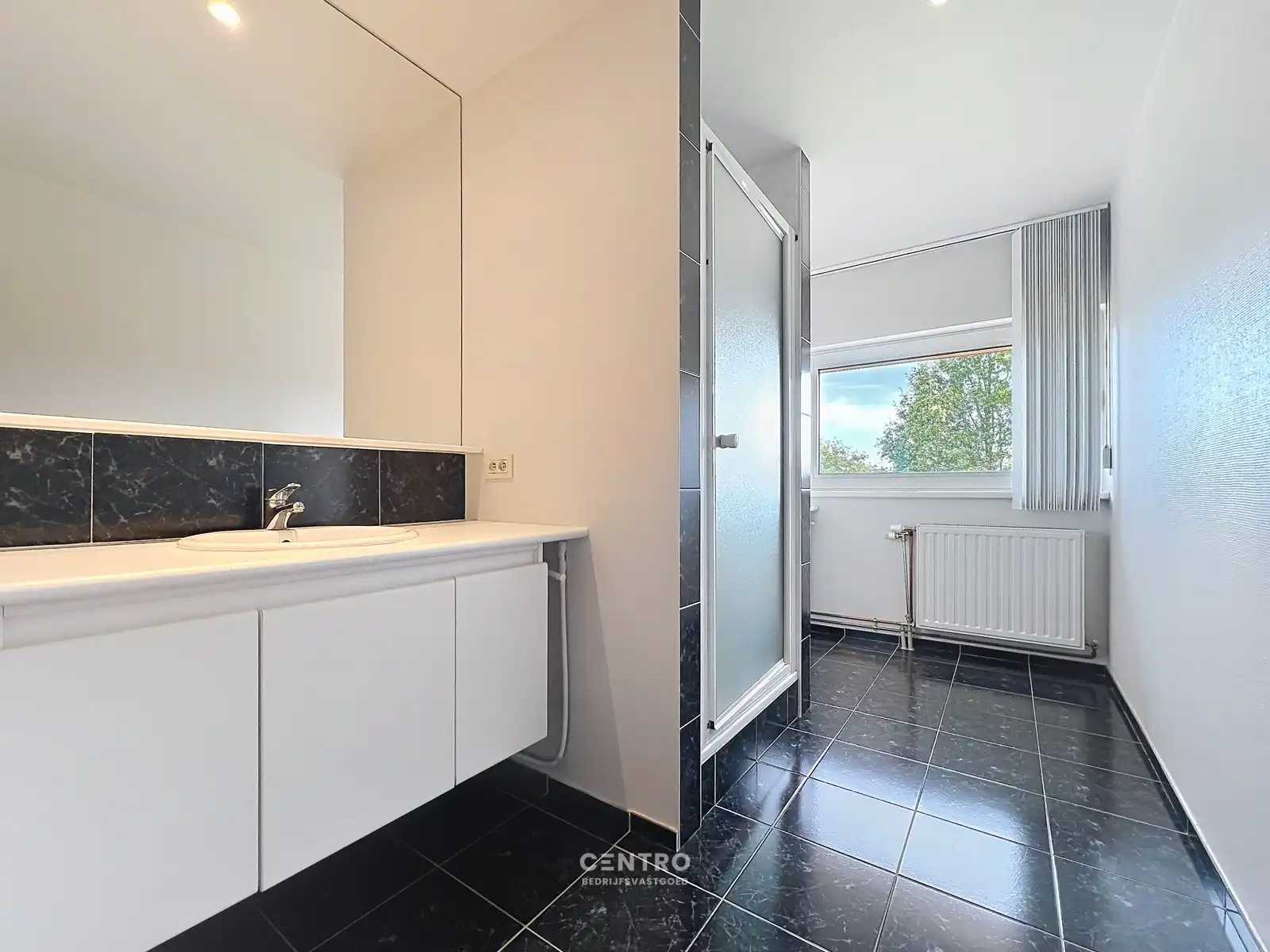 EXCLUSIEVE VILLA MET RUIME KANTOORVLEUGEL OP 1.191 M² – LUXE, RUIMTE EN VEELZIJDIGHEID! foto 21