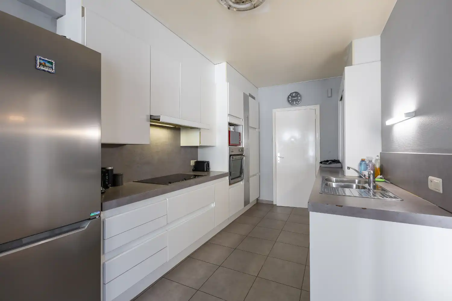 Uiterst ruim appartement vlakbij het centrum van Oostende foto 12