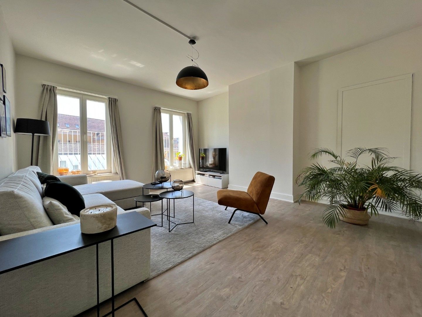 🌿 Rustig wonen in hartje centrum – 2 slpk appartement bij Sint-Michielskerk! foto 3